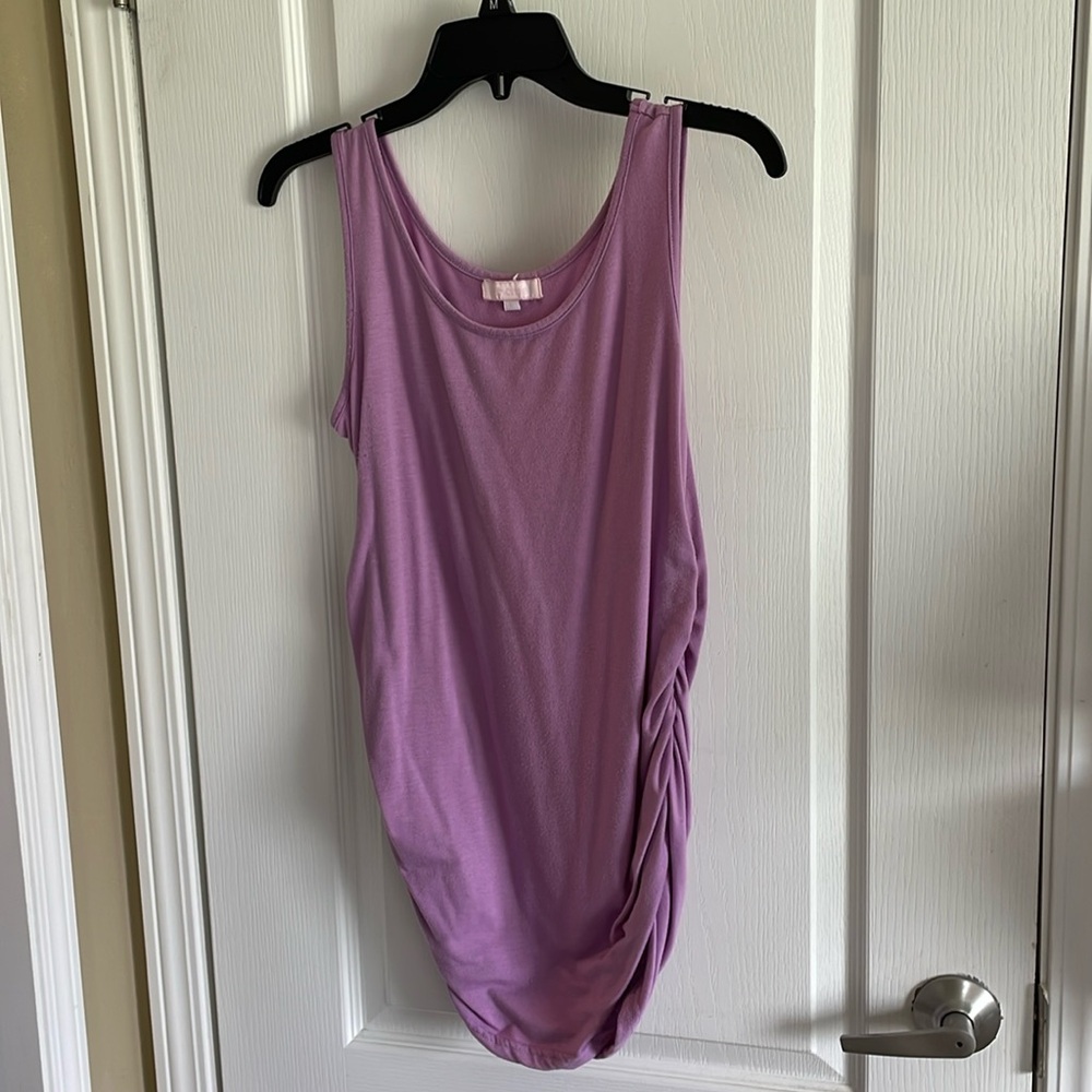 Medium maternity tank top. Worn maybe 4 times